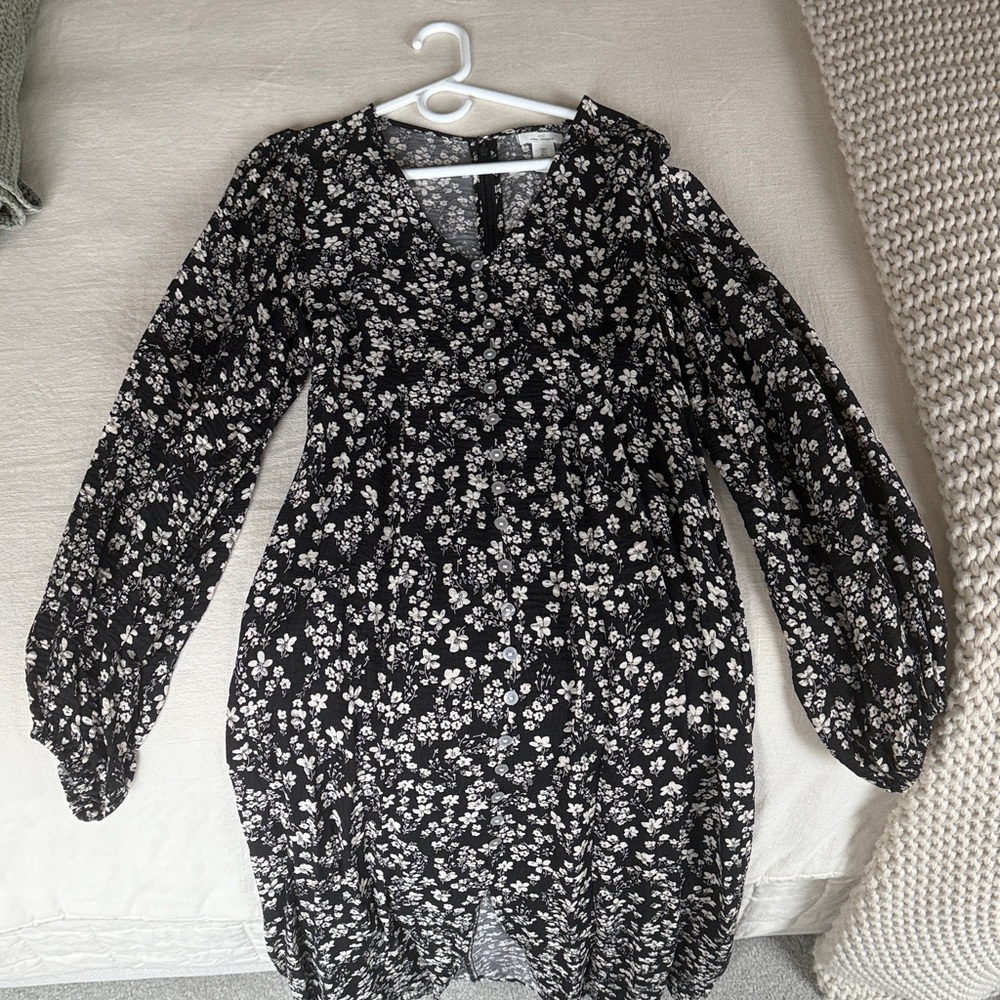 H&M Black and White Floral Long Sleeve Dress MATERNITY